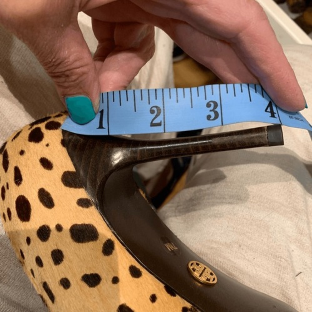 Tory Burch Cheetah Animal Pattern Heels w/ Concealed Platform Bovine Hair Sz 7.5 - Picture 11 of 11
